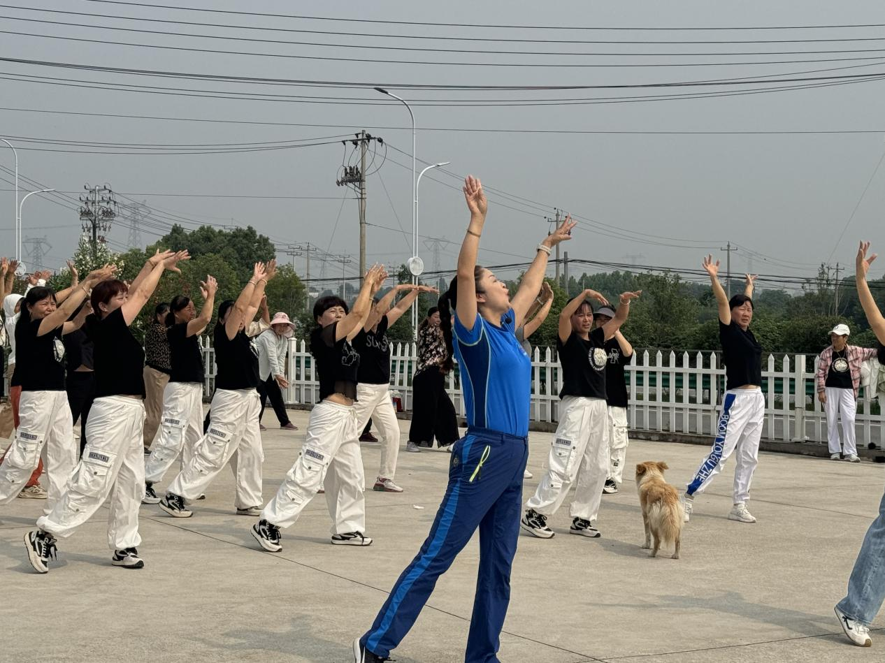 星空·體育中國綜合2025年池州市“萬村女性社會體育指點(diǎn)員培訓(xùn)”首站在秋江街道開(圖2)