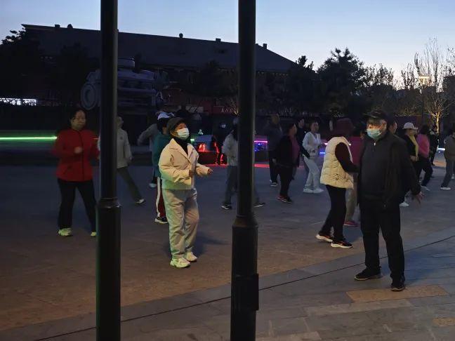 體育比賽都會健身活動：夜色下的體裁魅力(圖4)
